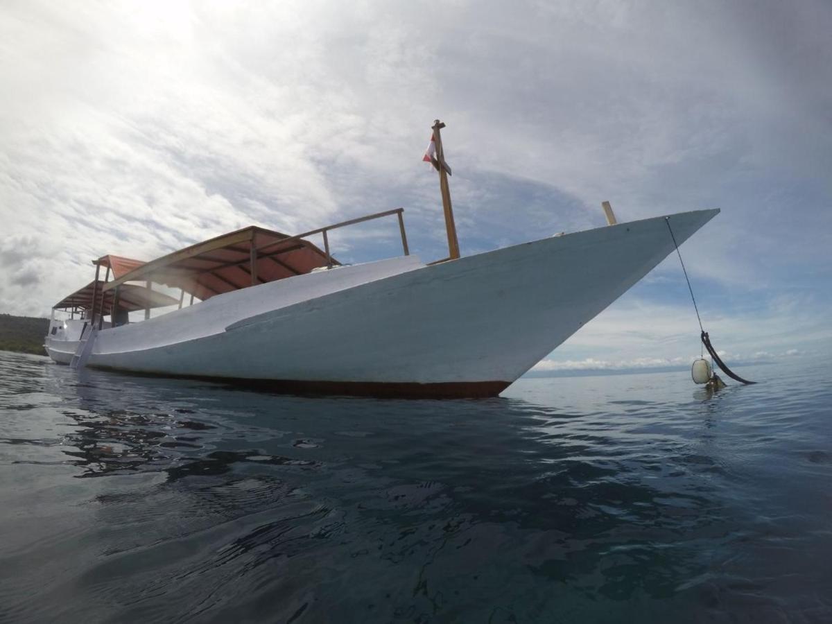 Maleo Moyo Hotel & Dive Resort Moyo Island 외부 사진