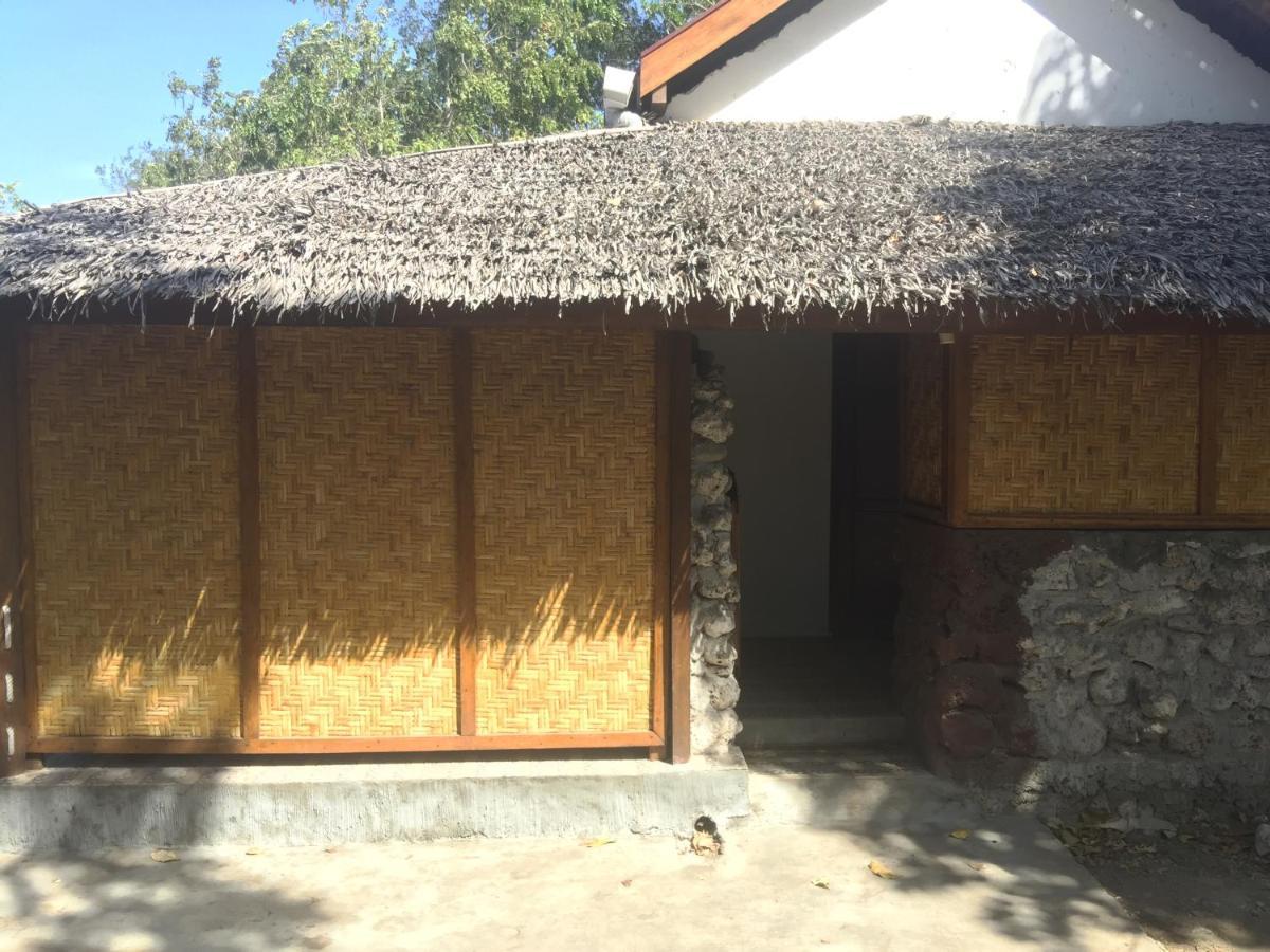Maleo Moyo Hotel & Dive Resort Moyo Island 외부 사진